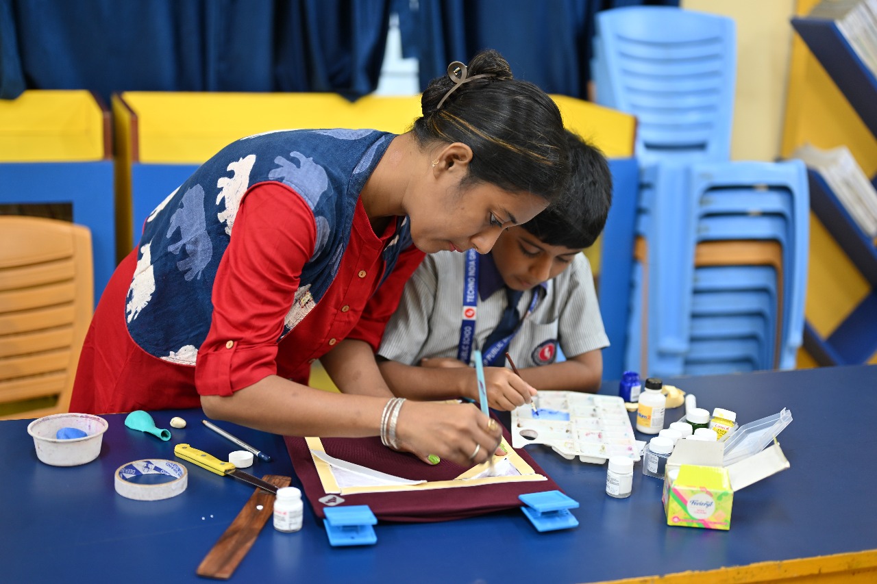 Green Threads: Mom and Me – Paint a Tee